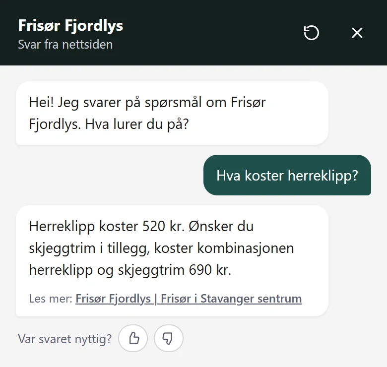 Chatboten på demosiden svarer på hva en herreklipp koster.